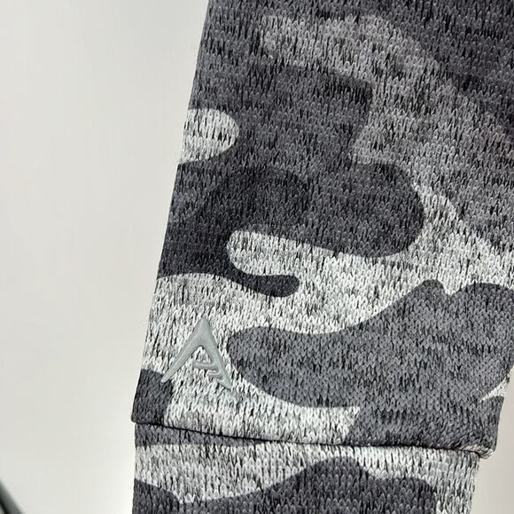 Florida Gators Antigua Camo Hoodie - Gray - Medium - Picture 4 of 6